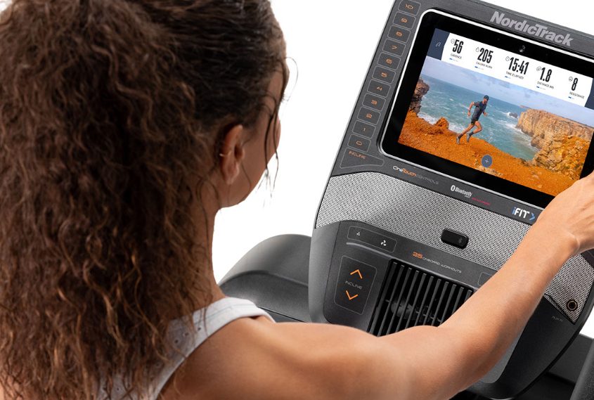 Elliptical Review: NordicTrack FreeStride Trainer FS10i | Elliptical.com